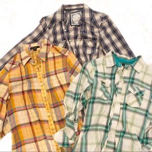 Lot of 3 flannels
